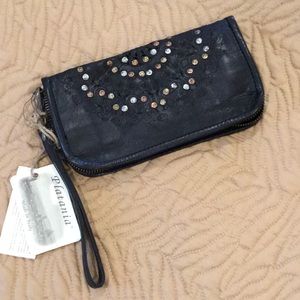 Wristlet